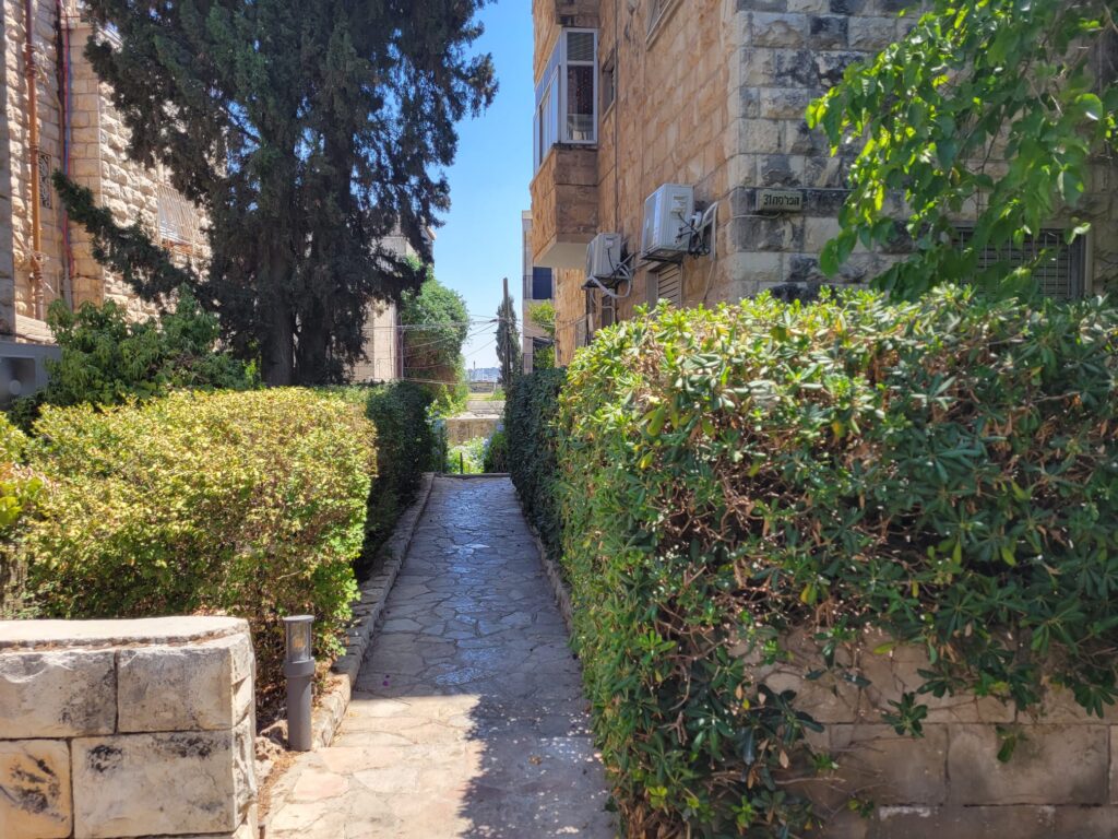 Hapalmach Street